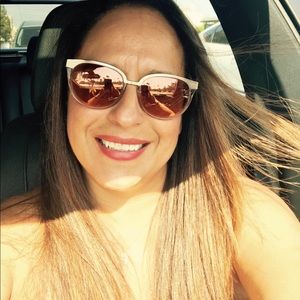 Meet your Posher, Sandra